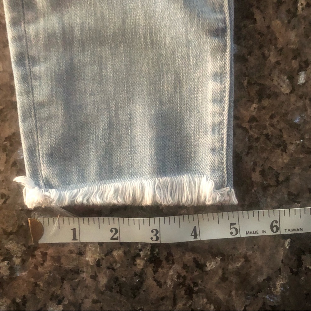MADEWELL 9” High-Rise Skinny Crop Jean, Button Front Edition w/ Fringed … - Picture 12 of 13